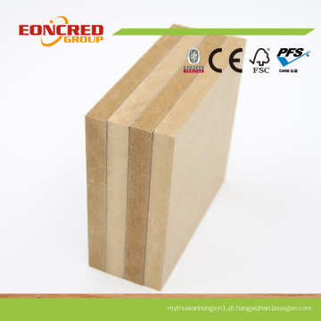 Preço competitivo 4x8 ′ MDF bruto